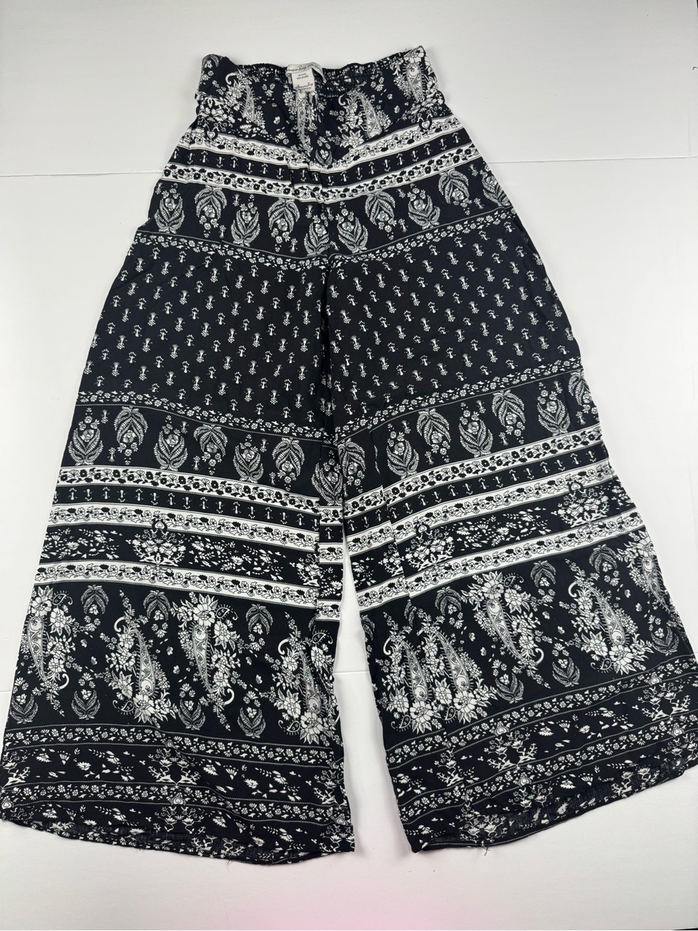 American Rag Black & White Wide-Leg Printed Pants
